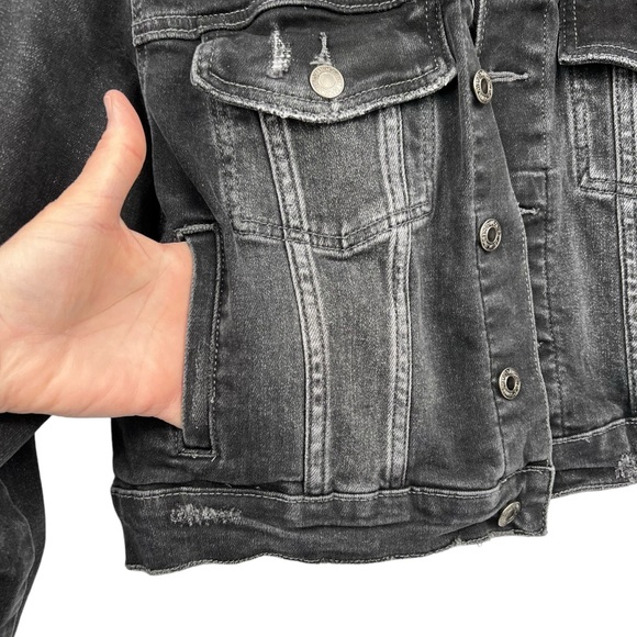 Vervet by Flying Monkey Black Distressed Balloon Puff Sleeve Trucker Jean Jacket - Picture 5 of 15